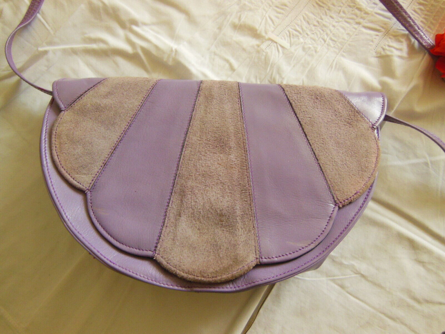 Ancien sac à main vintage violet épaule création Sabrina Paris original retro