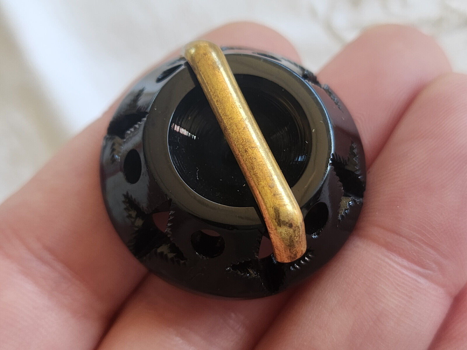 Collection gros bouton ancien etoile ajouré barre metal 3,3 cm ref 576