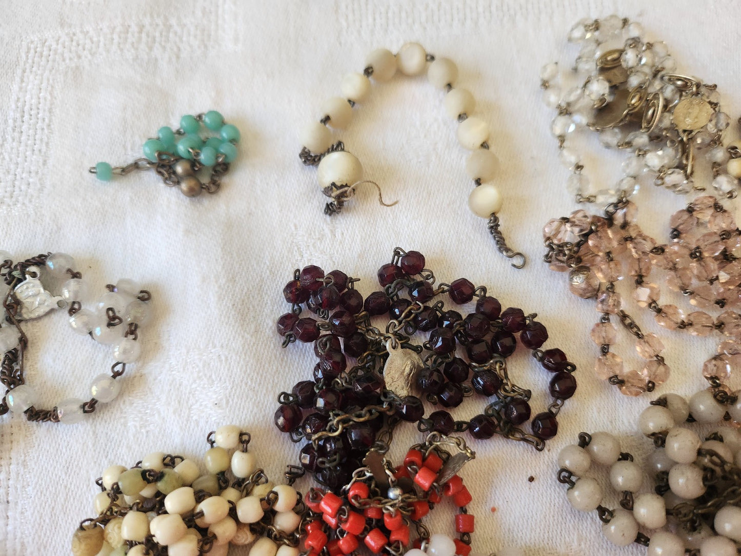 Lot 258 grammes  piece  chapelets anciens restauration listing en photo T1 n°7
