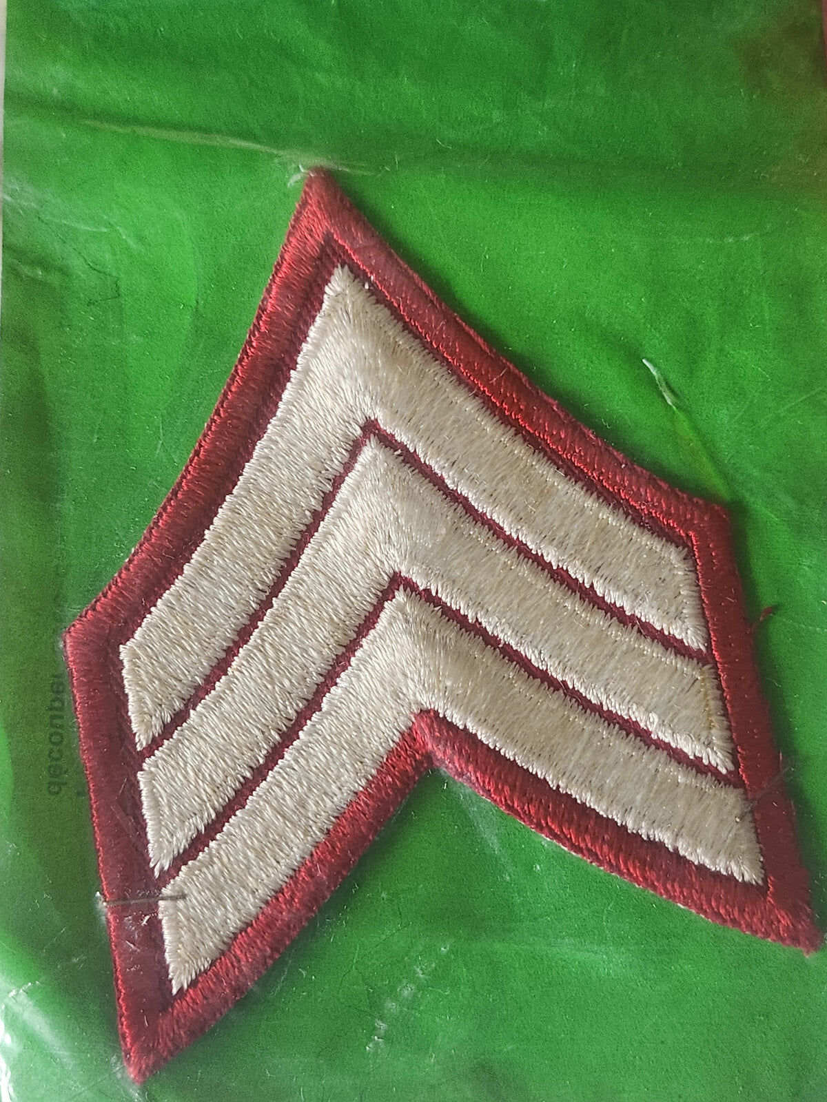 Ancien patch vintage thermocollant armée broderie customisation T14