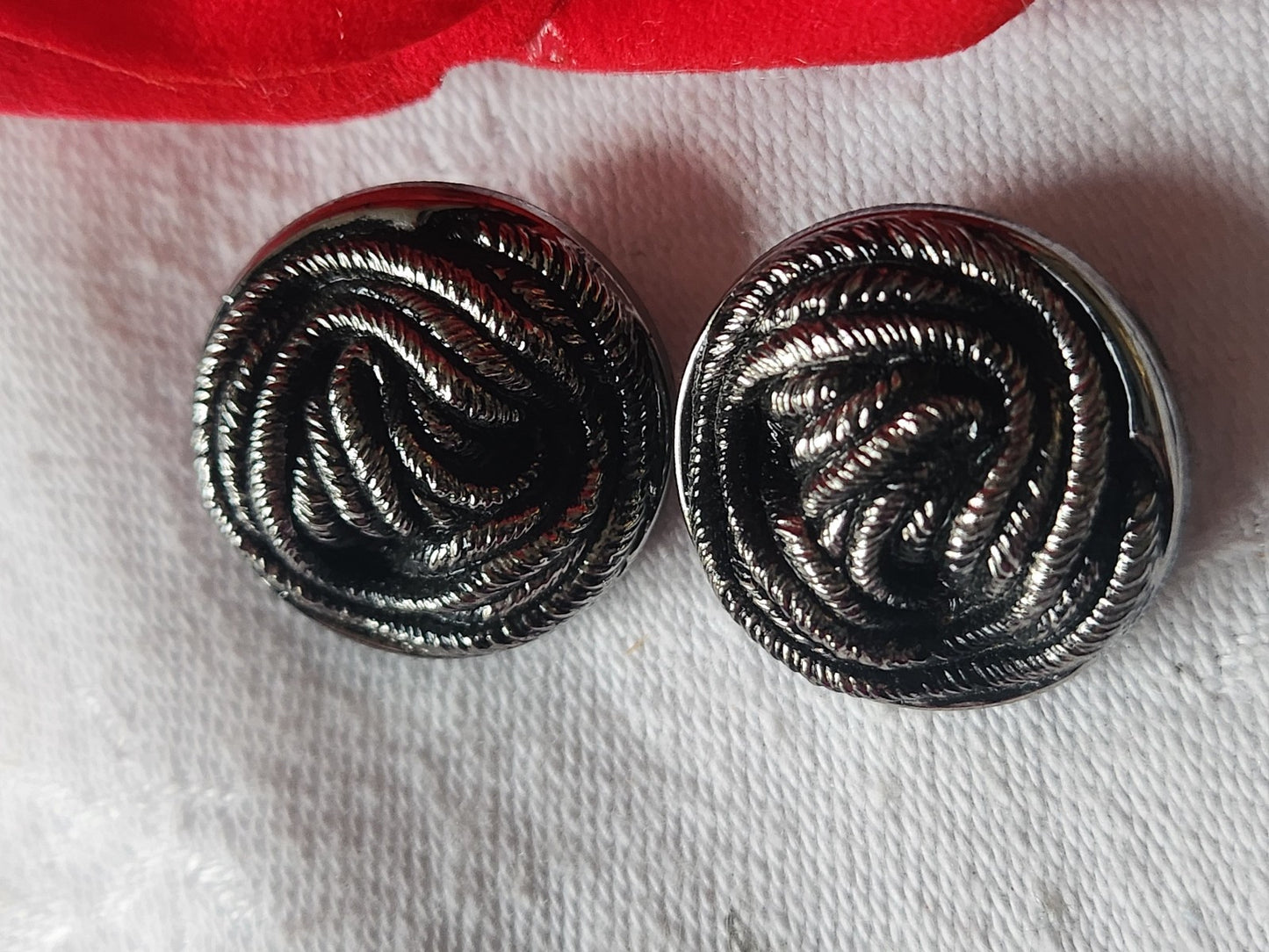 Duo boutons vintage  en verre noir argenté pied  2,2 cm G14F