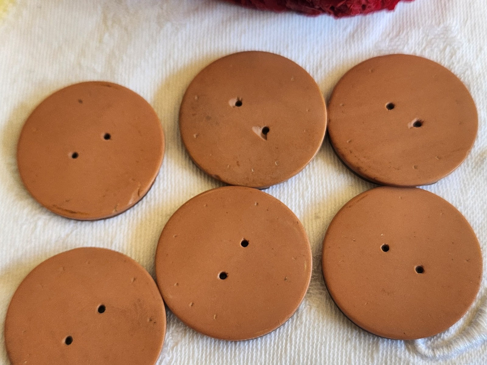 Lot 6 gros boutons anciens art deco bicolore 3,1 cm ref 1467