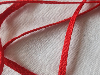 Galon vintage rouge fin 5 métres sur 0,4 cm DMC  A2