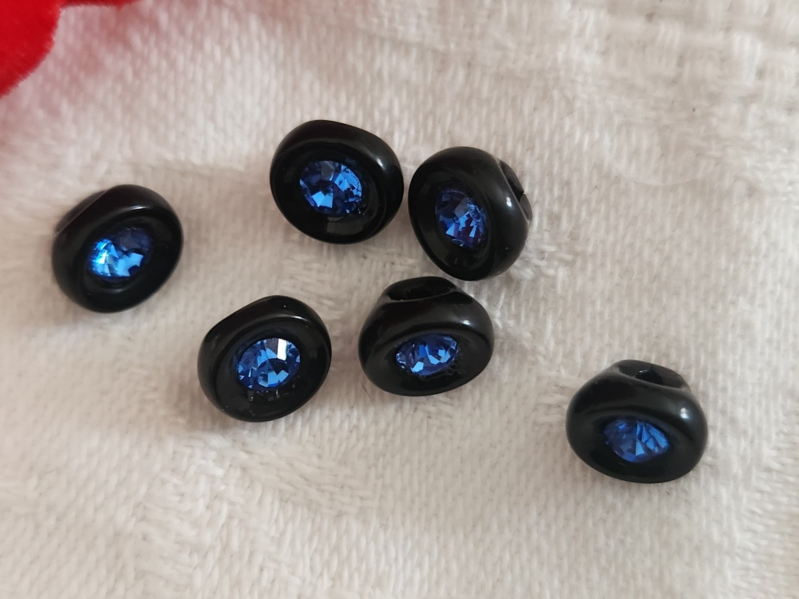 Lot 6 minuscules bouton en verre noir strass bleu vintage 0,7/08 cm ref 6358