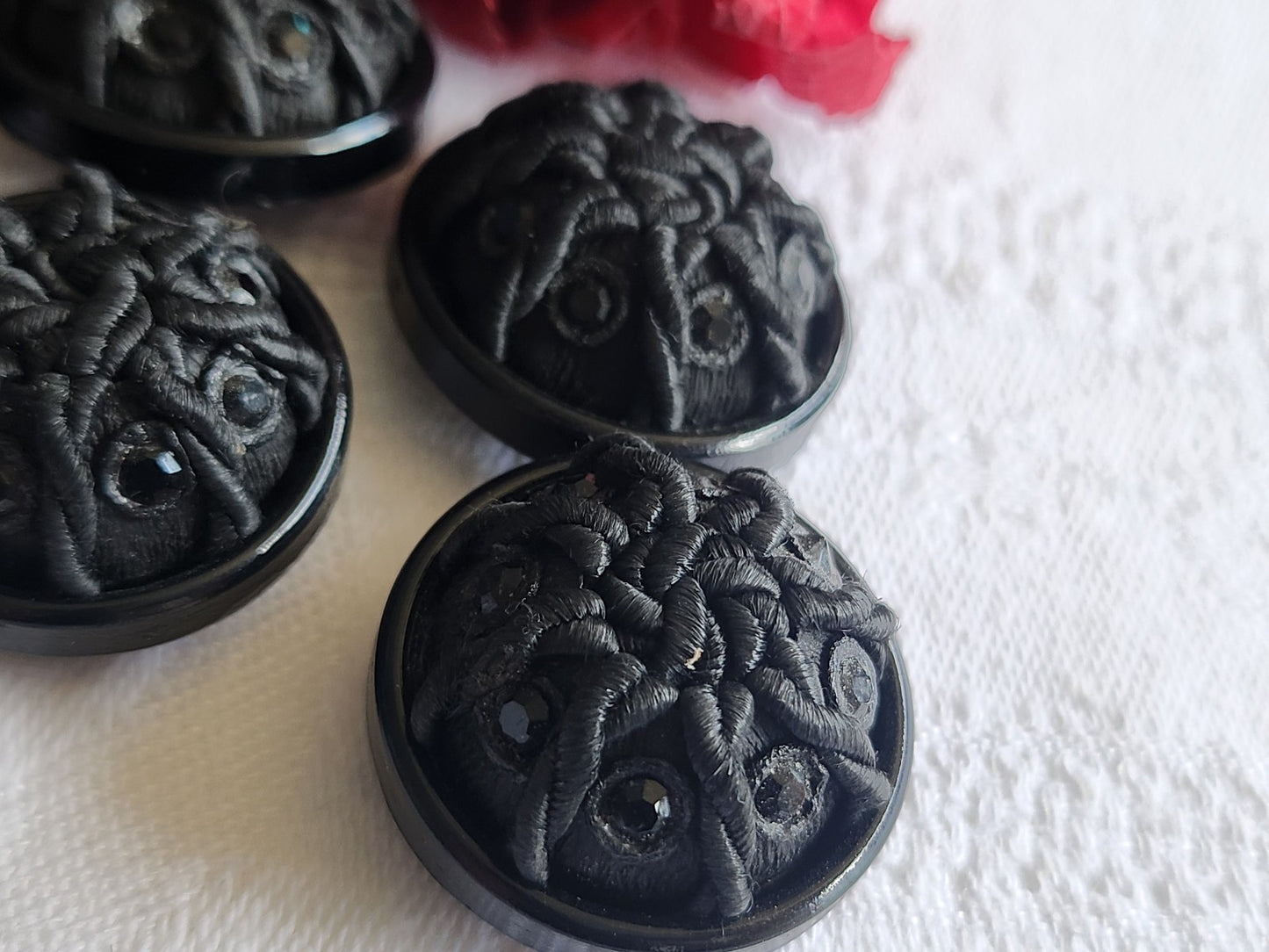 Lot 6 boutons vintage noir  passementerie strass resine 2,4 cm ref 1401