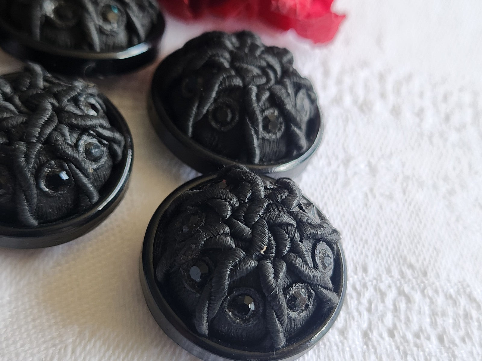 Lot 6 boutons vintage noir  passementerie strass resine 2,4 cm ref 1401