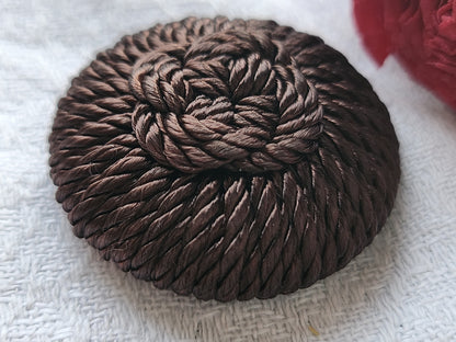 Enorme bouton ancien en  passementerie marron vintage pied 3,7 cm ref 3821