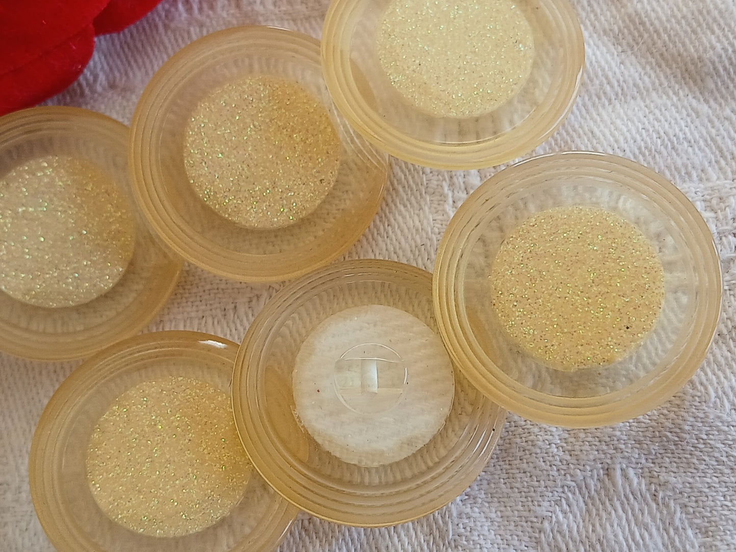 Lot 6 gros boutons vintage jaune paillette à pied 2,8 cm  28 mm ref 6482