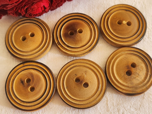 Lot 6 gros boutons anciens en bois brut 3 cm à trous  ref 856