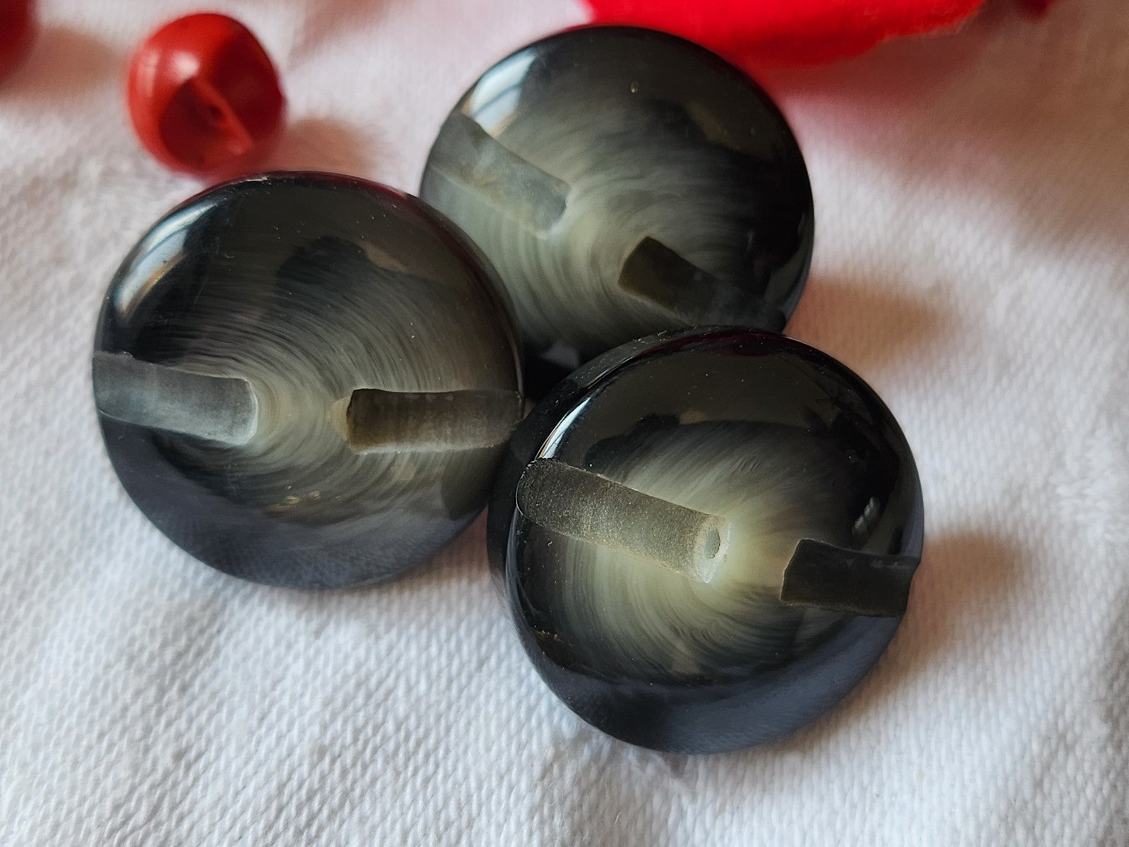 Trio superbes boutons vintage anse noir haute pied 2,2 cm ref 1201