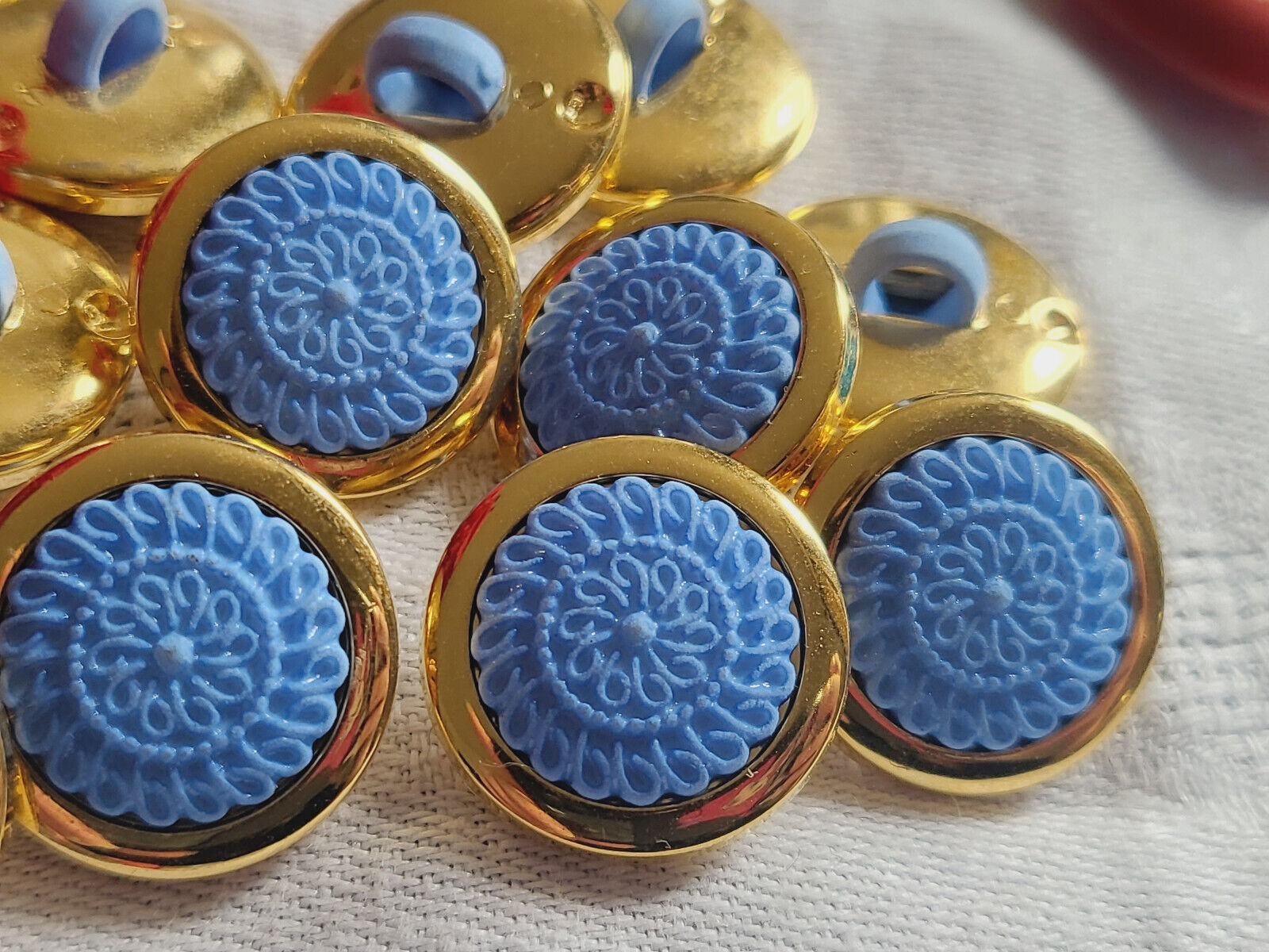 Lot 13  boutons vintage année 90 doré bleu acrylique pied 1,7 cm ref 5410