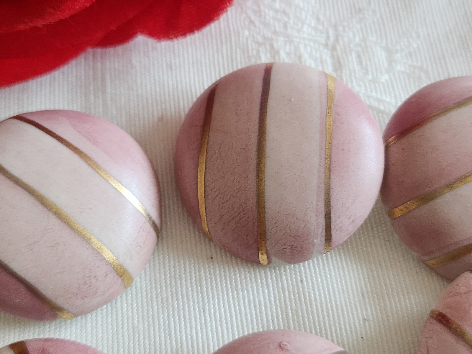 Lot 6 gros boutons vintage céramique camaïeu rose pied métal 2,7 cm ref 6230