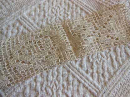Dentelle ancienne grande application crochet fleur 22 cm sur 6,5 cm T1-27