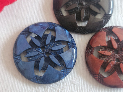 Trio boutons vintage gros découpis ajouré à trous 2,7 cm D15D