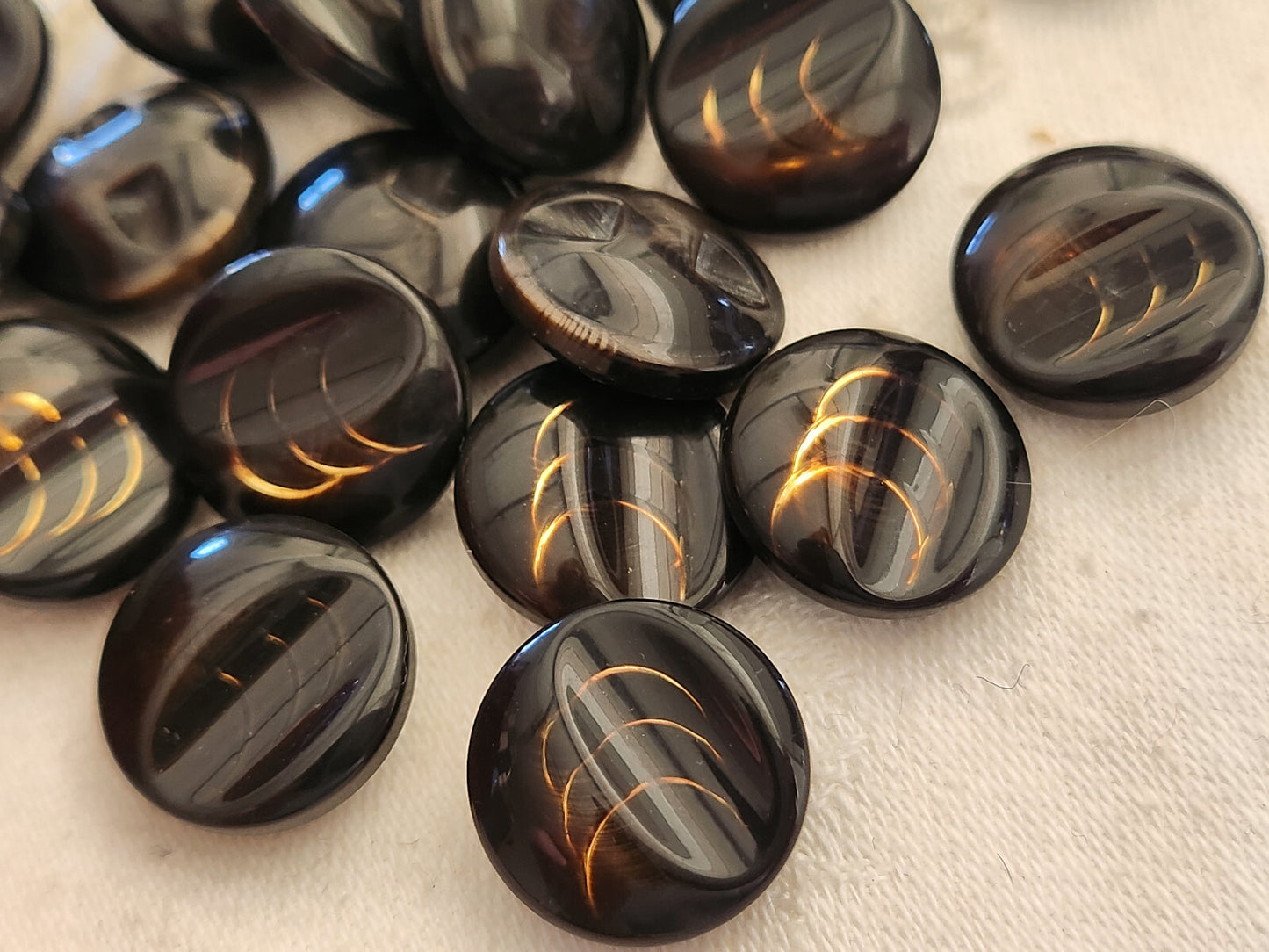 Lot 6  boutons vintage marron inclusion  pied 1,7 cm manteaux ref 255