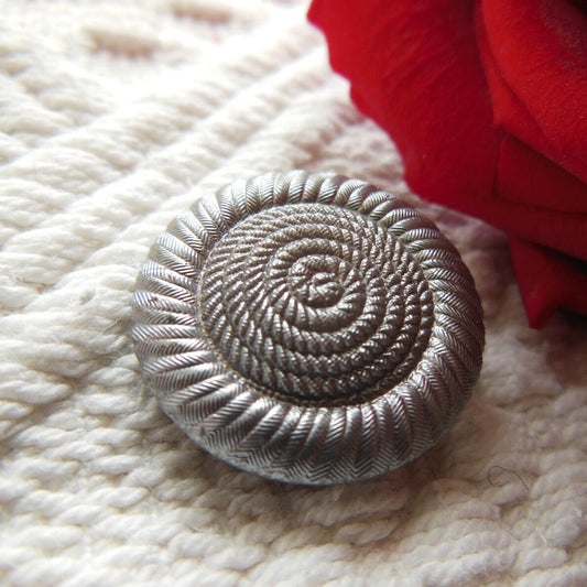 Bouton ancien en verre gris satiné argenté spirale  diamètre 2,2 cm G15A