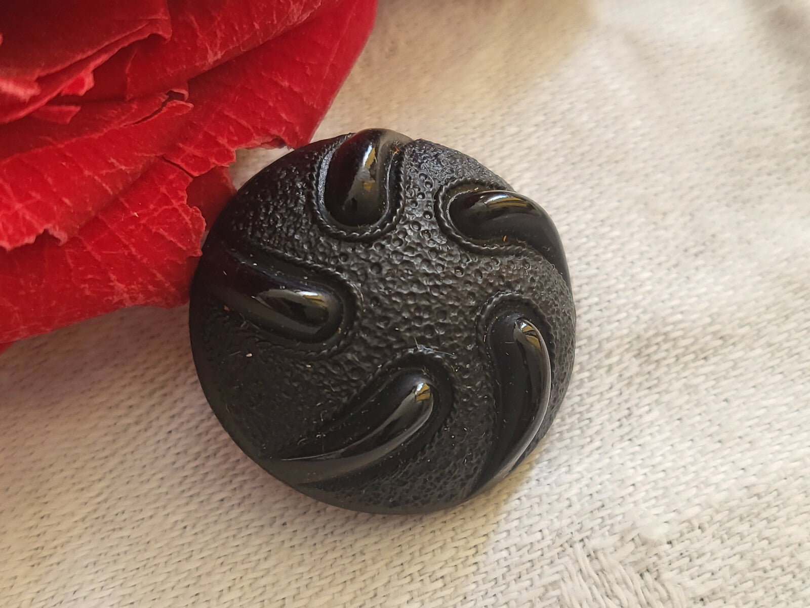 Bouton ancien en verre noir dôme contraste mat lumineux pied 2,2 cm G5N