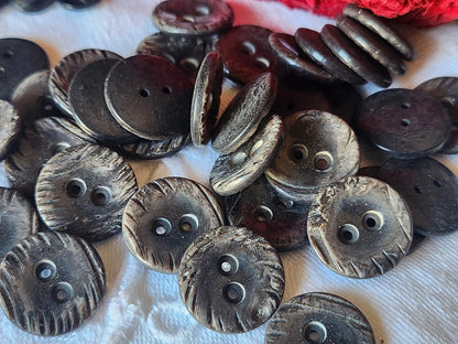 Lot 14  boutons vintage  bord imitation bois  marron 1,7 cm ref 5535
