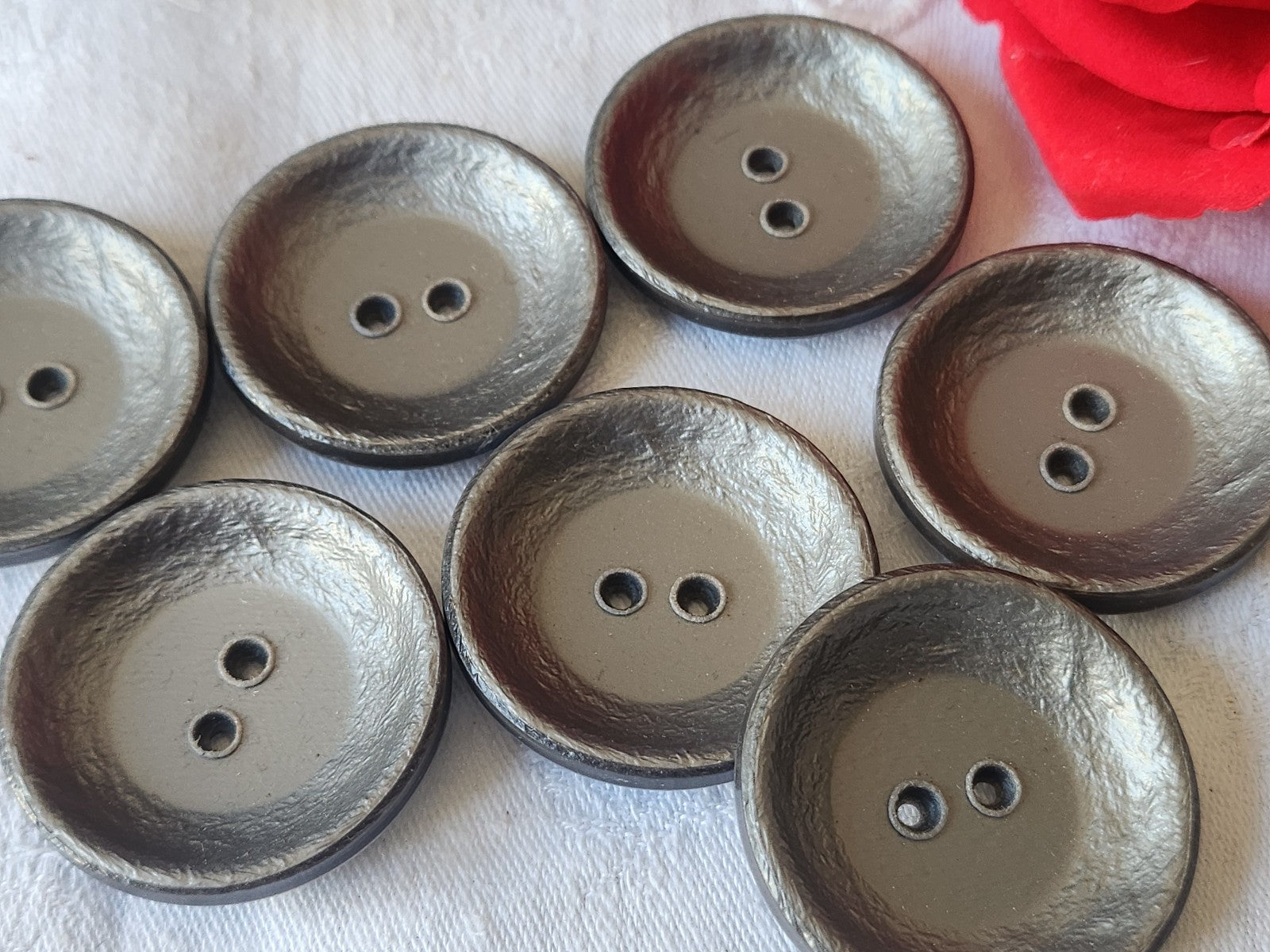 Lot 7 énormes  boutons vintage gris argenté 4 cm manteau ref 504