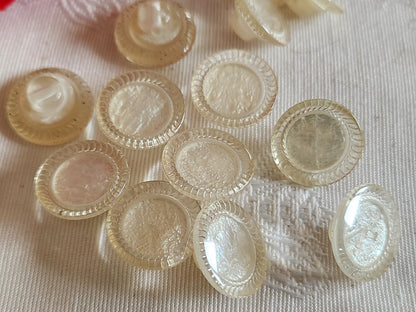 Lot 12 boutons vintage cœur blanc satiné nacré pied 1,5 cm ref 6396