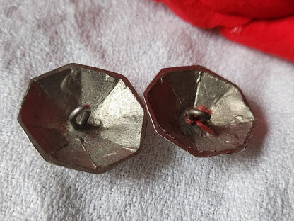 Duo boutons anciens en métal facette chapeau 2,5 cm D17J