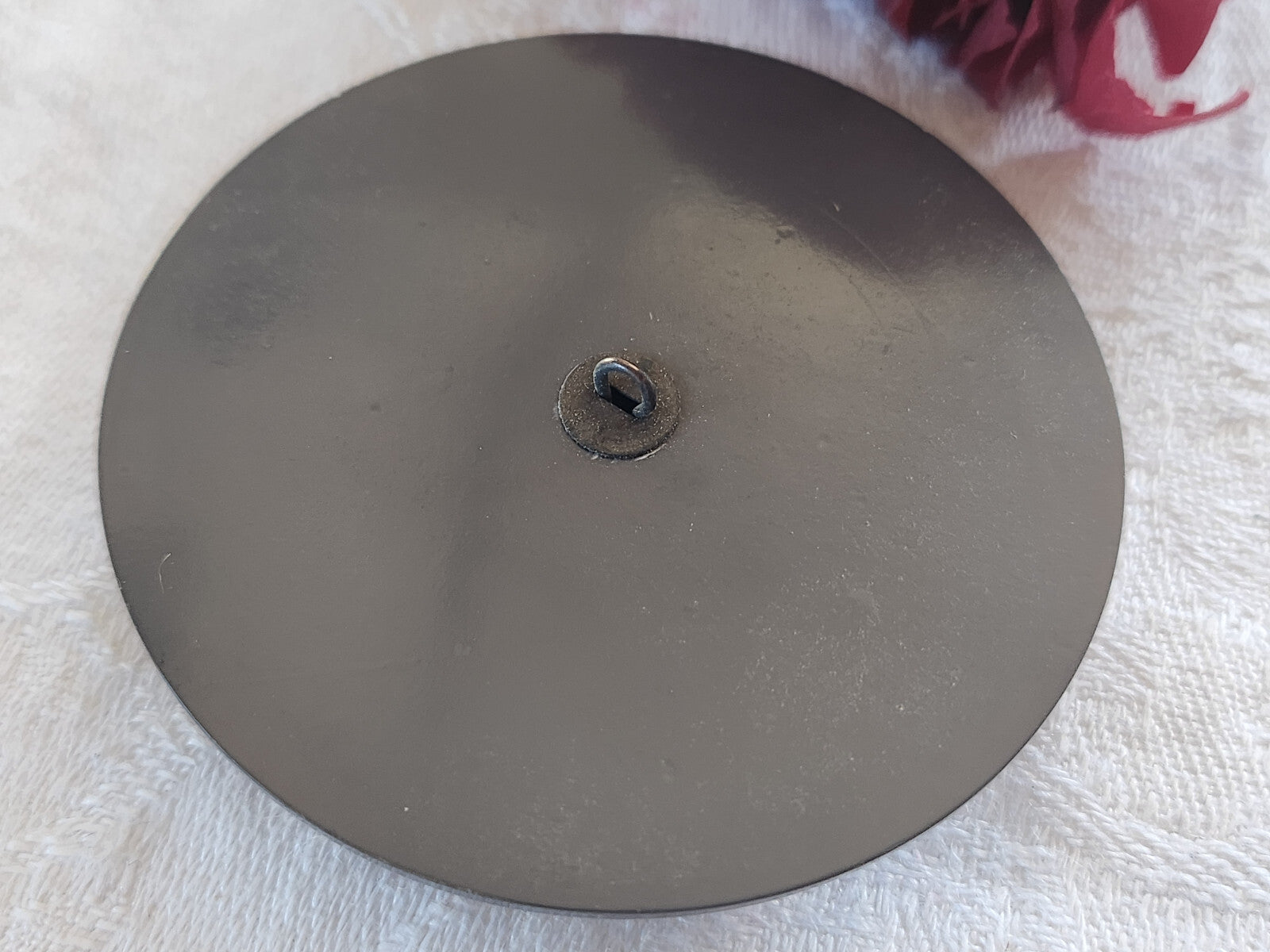 Enorme bouton ancien en cuir forme chapeau gris 6 cm ou 60 mm T7