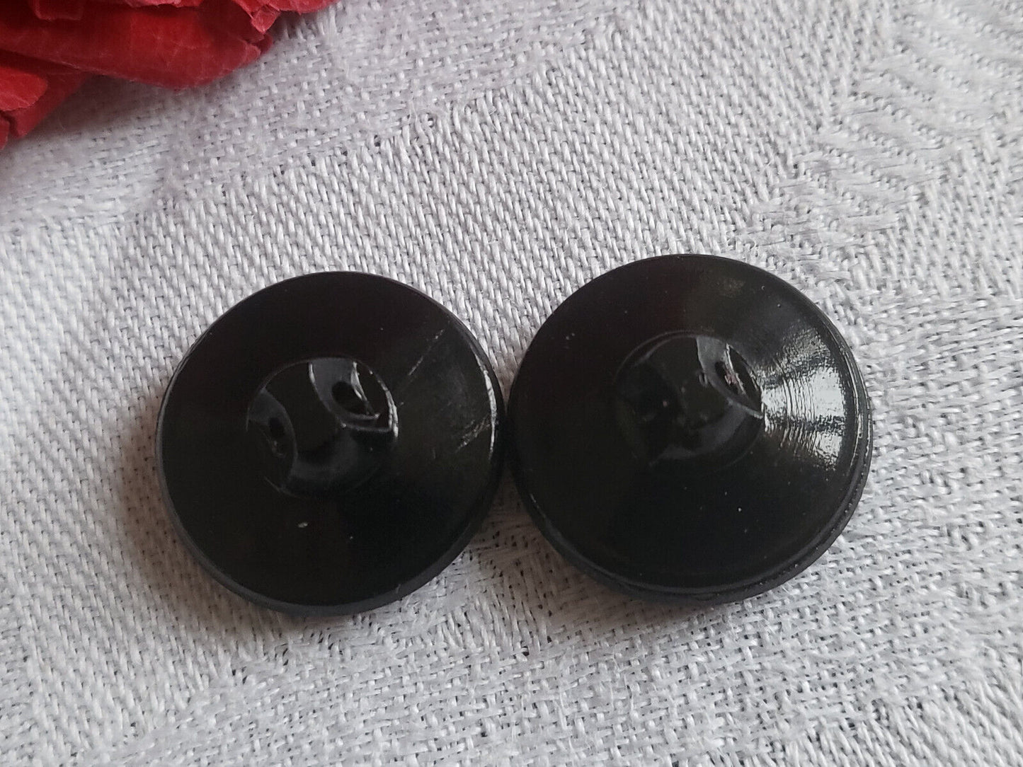 Duo boutons anciens en verre noir doré diamètre: 1,7 cm D19E