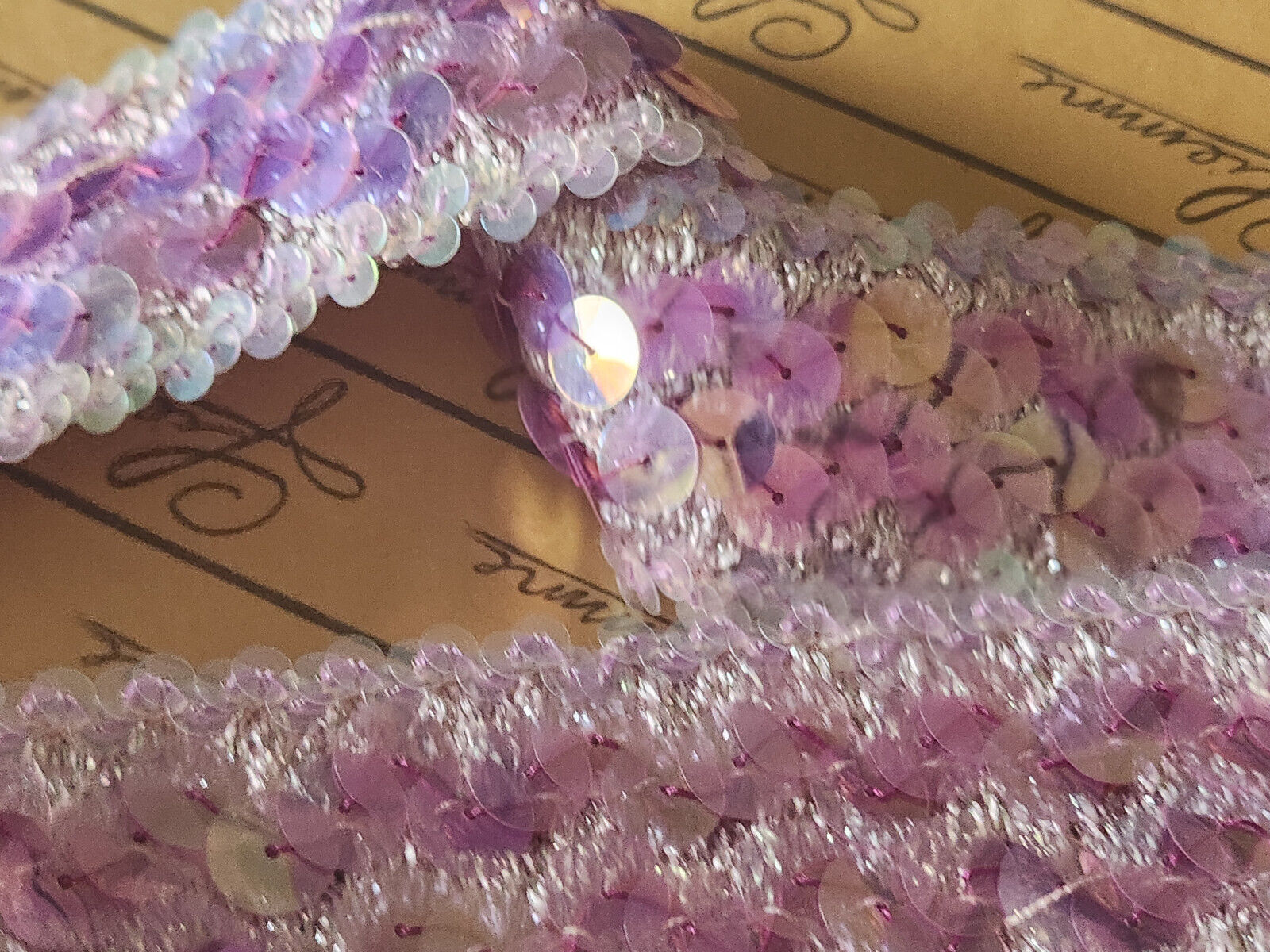 Superbe galon vintage trés large sequin mordoré 3 mètres sur 4 cm rare B7