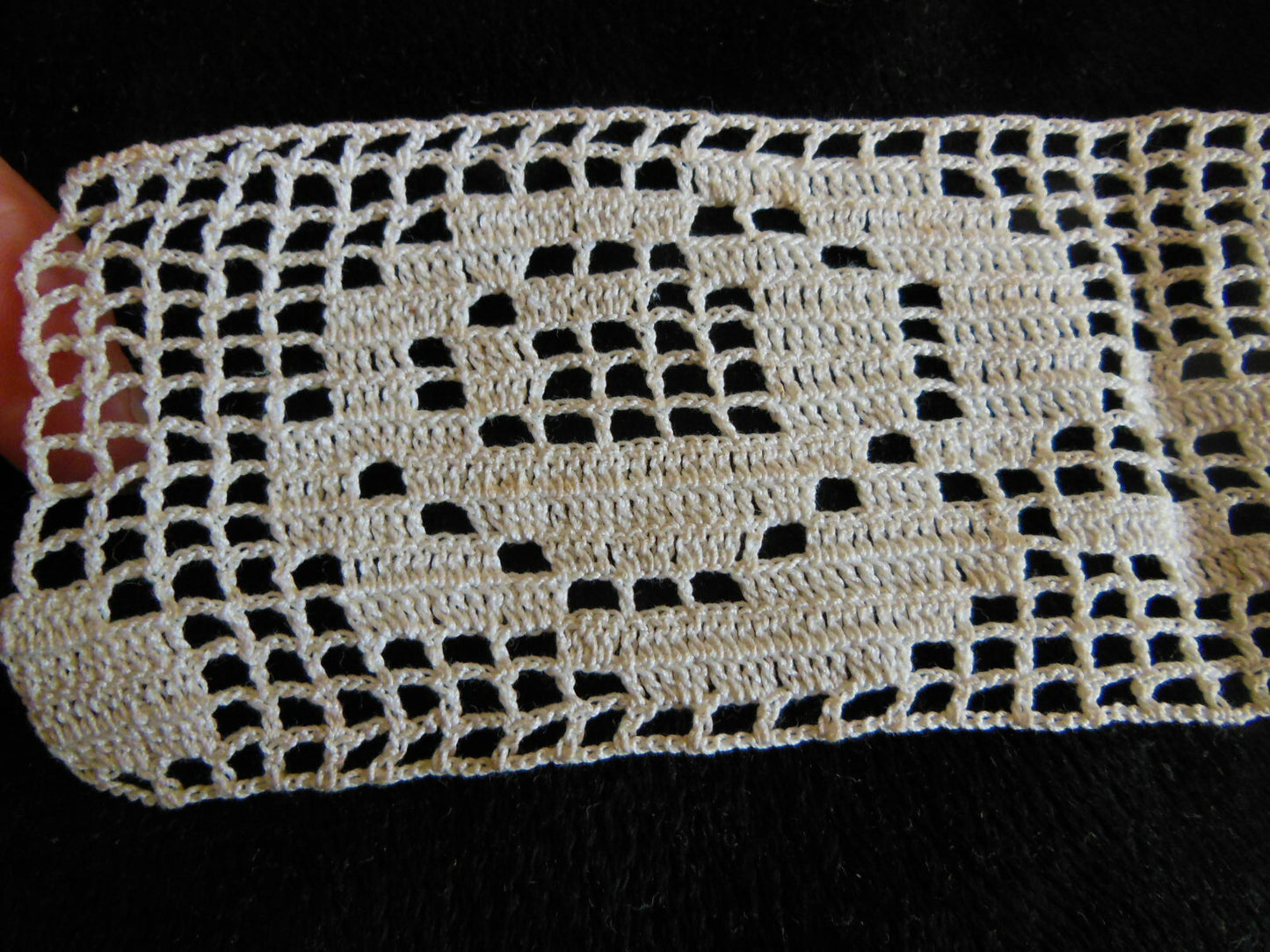 Dentelle ancienne grande application crochet fleur 22 cm sur 6,5 cm T1-27