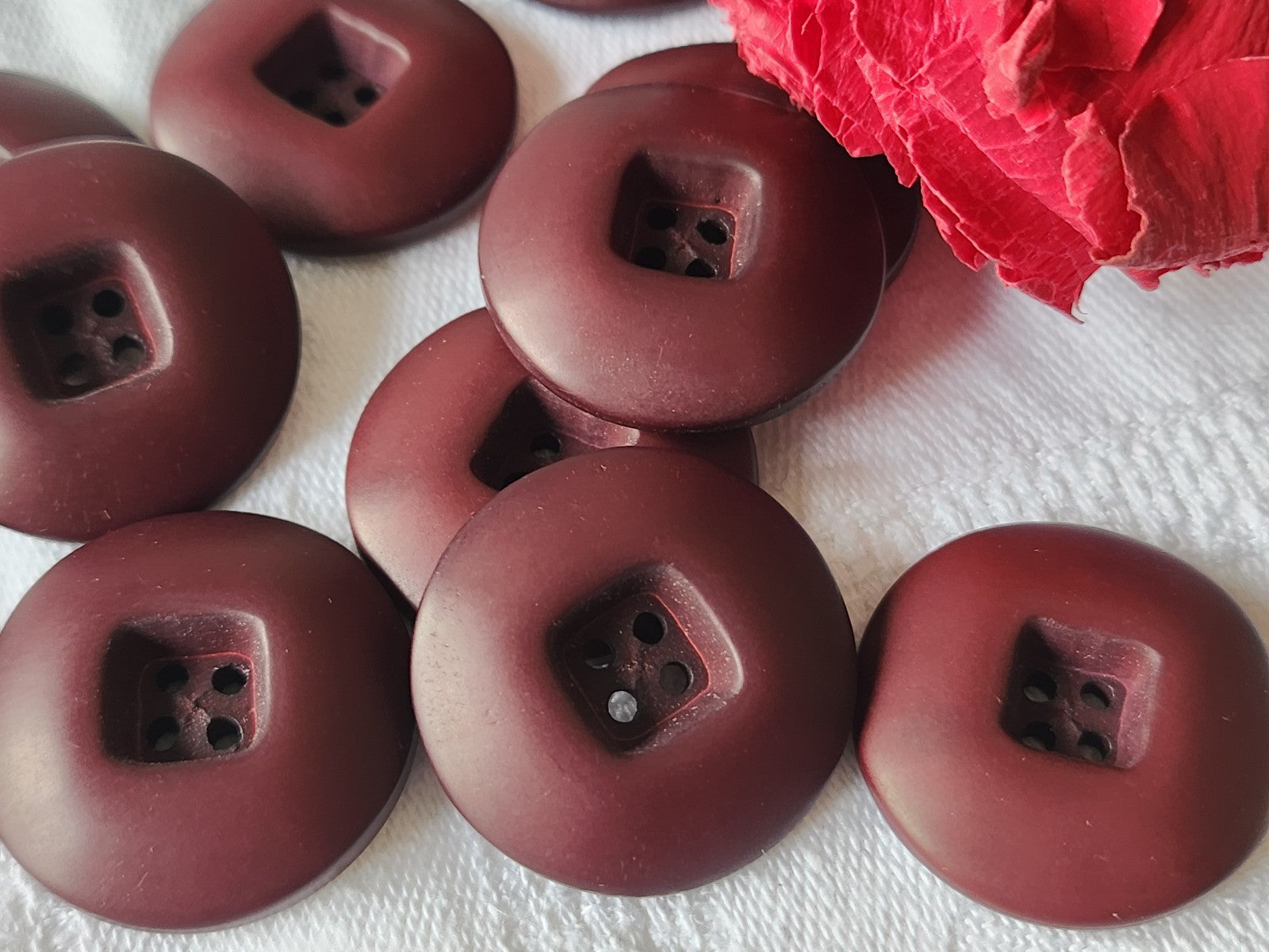 Lot 10 gros boutons vintage marron/lie de vin mat trou 2,5 cm ref 3781