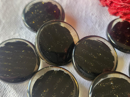 Lot 8  boutons vintage paillette noir doré pied 1,9 cm ref 3763