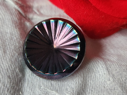 Gros bouton ancien  en verre effet facette violet mordoré 2,2 cm pied D17A