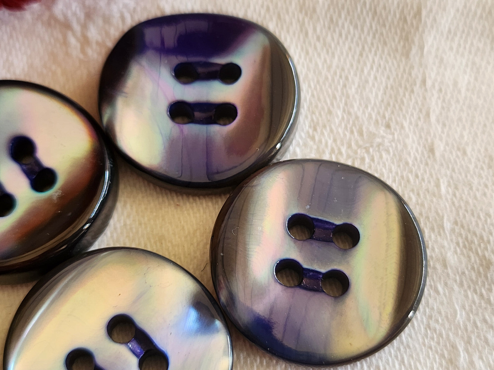 Lot  6 boutons anciens en nacre bleu épais bord 2,2 cm lourd ref  791
