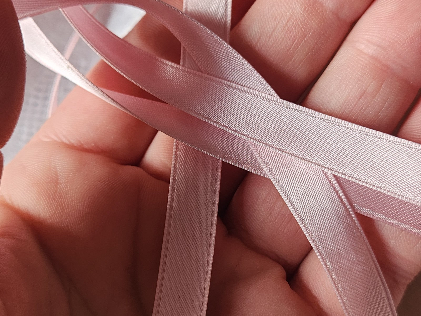 fin ruban ancien acétate rose 5 mètres sur 1 cm modiste mercerie B5 n°17