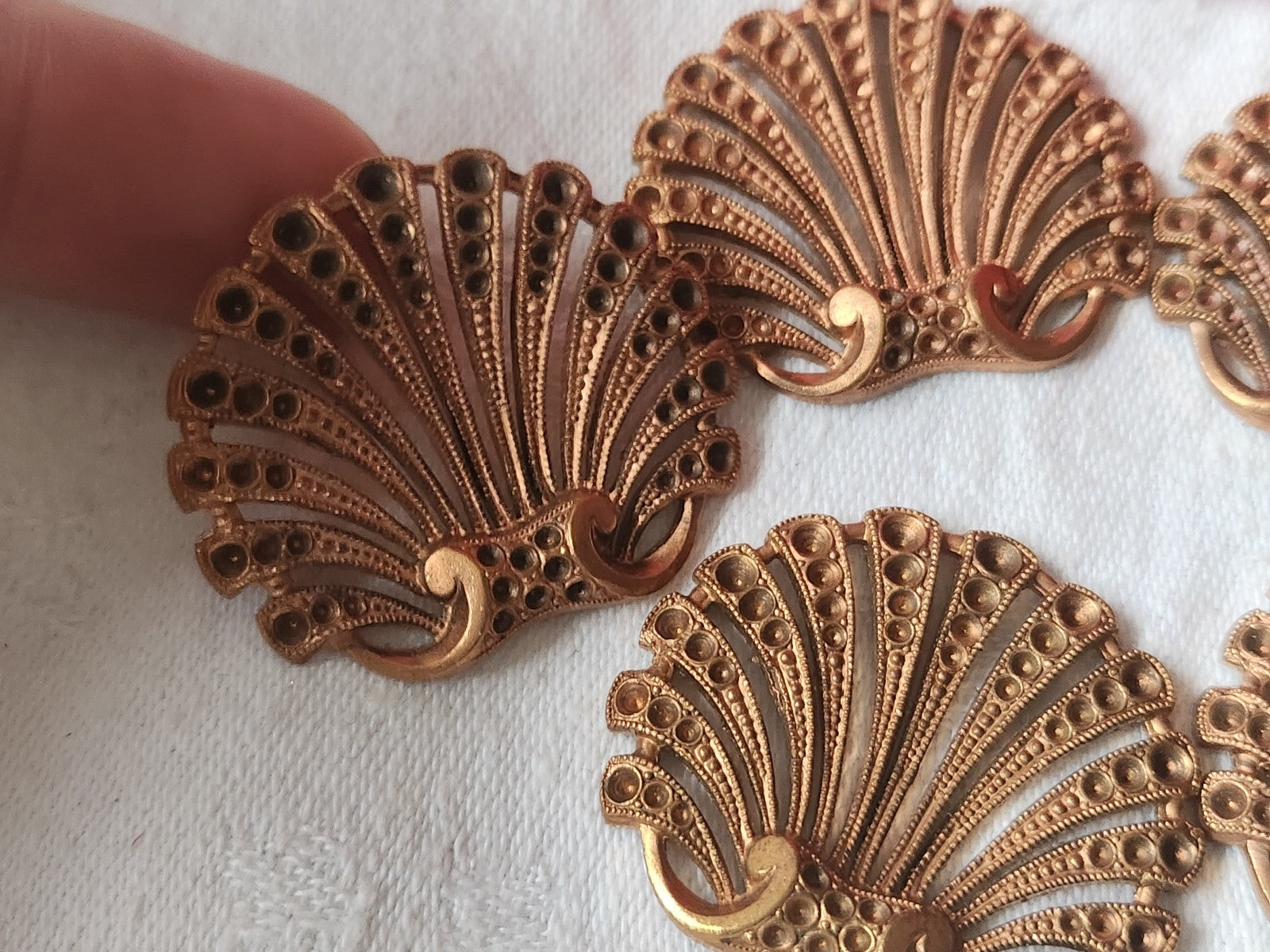 Lot 5 anciens ornement en cuivre année 50 création bijoux restauration ref 3407