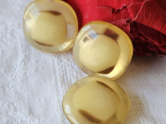 Trio gros boutons vintage reflet nacré pied 2,7 cm pied beige ref 5153