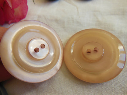 Duo gros boutons vintage rose chair joli diamètre 3,4 cm manteaux ref 1026