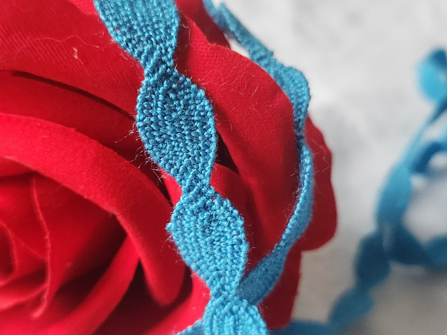 Dentelle galon vintage  bleu coton 3 mètres sur 1 cm A1