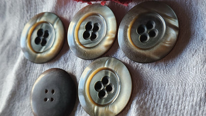 Lot 5 énormes boutons vintage marron nacré trou manteaux 3,4 cm ref 1787