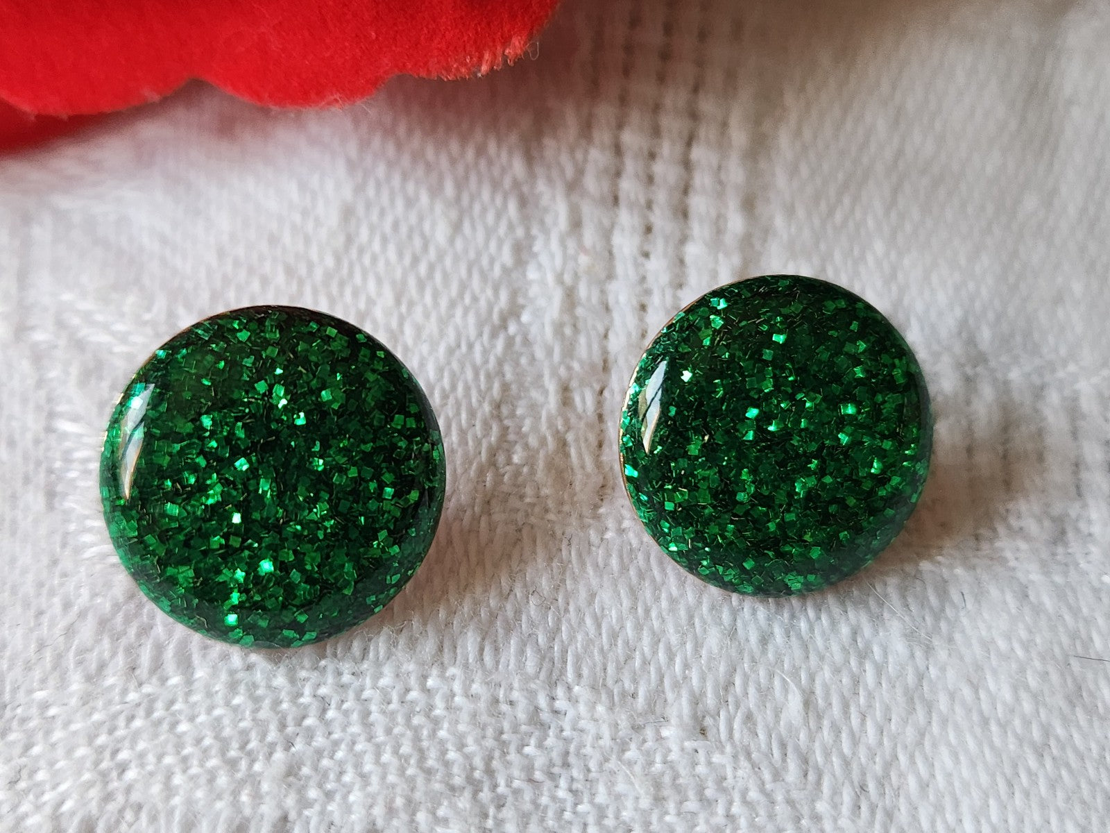Duo boutons vintage en métal emaille paillette vert bijoux superbe 1,3 cm D4E