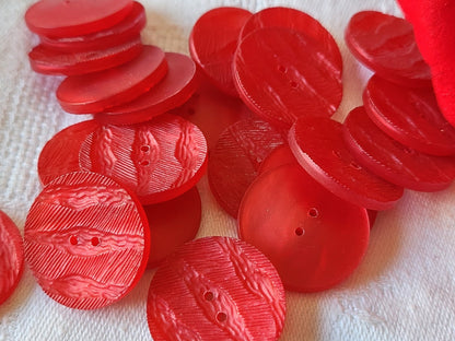 Lot 10 boutons vintage rouge texturé 2,2 cm  à trous ref 2882