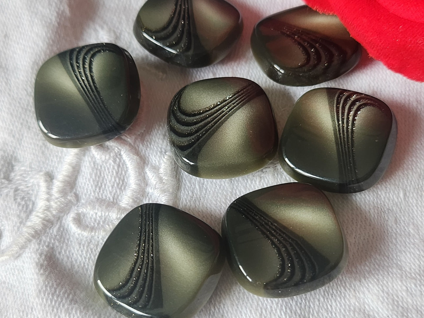 Lot 7 boutons vintage vert scintillant inclusion paillette 2 cm pied ref 3827