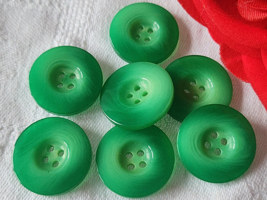 Lot 7 boutons vintage effet corne vert camaïeu diamètre 2,1 cm ref 1005