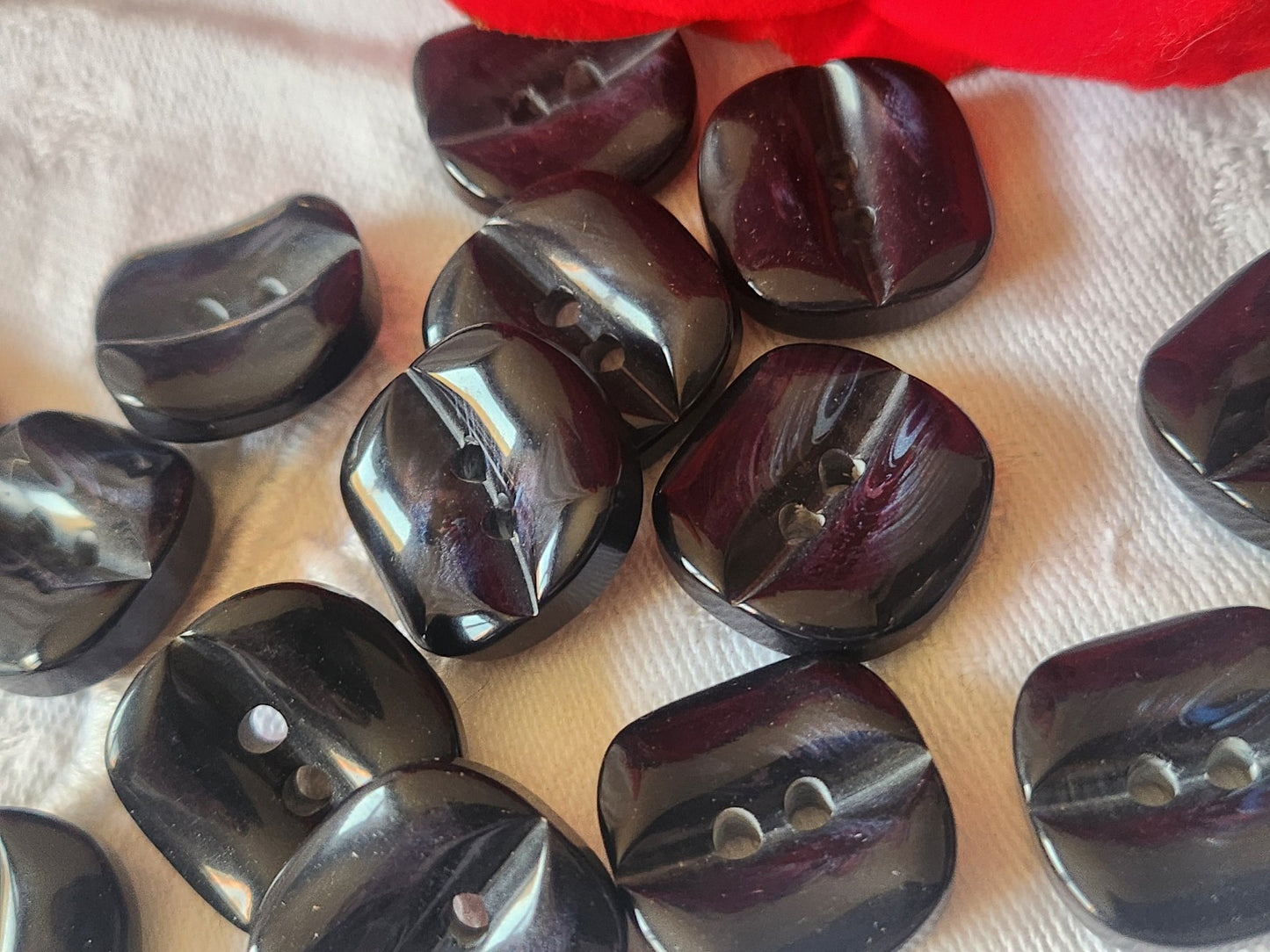 Lot 18 boutons vintage bleu à trou 1,8 cm ref 1375
