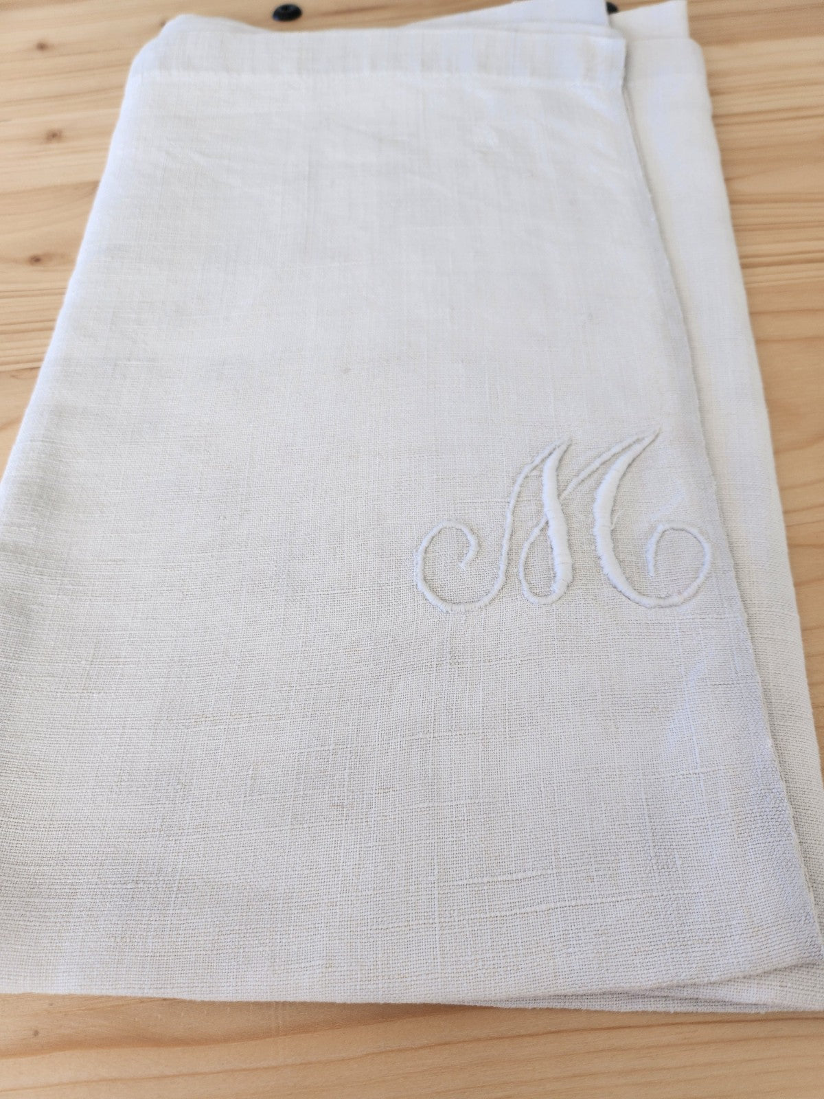 Ancien coupon   gros monogramme M tissu  toile ancienne  B8