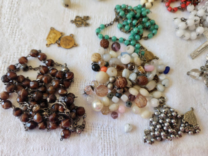 Lot 258 grammes  piece  chapelets anciens restauration listing en photo T1 n°7