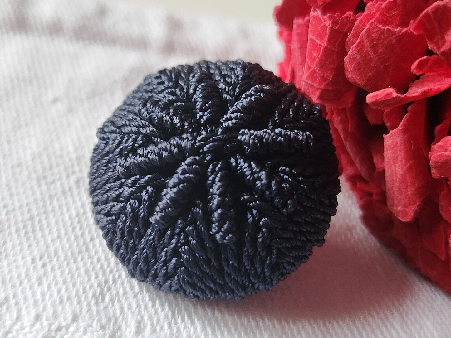 Ancien bouton en passementerie bleu fait main collection  2,5 sur 2,6 cm D3C