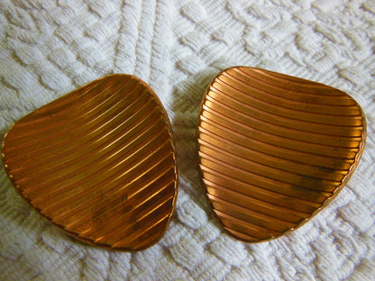Duo ornements anciens en métal  style pendant médaillé année 50 création