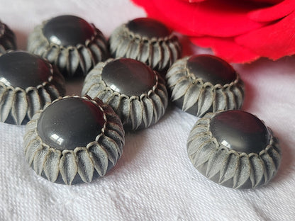 Lot 6 superbes boutons vintage à pied gris bord texturé 2 cm pied ref 1920