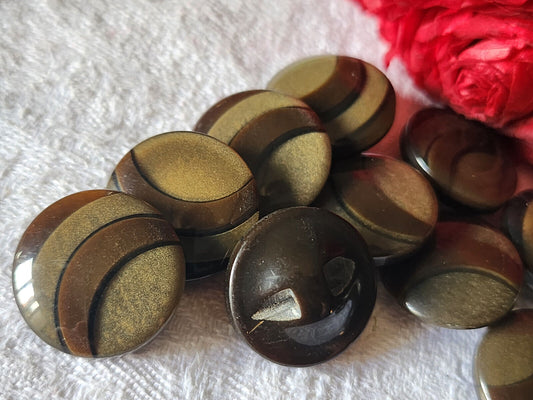 Lot 10 jolis  boutons vintage marron inclusion pied 1,8 cm ref 4819